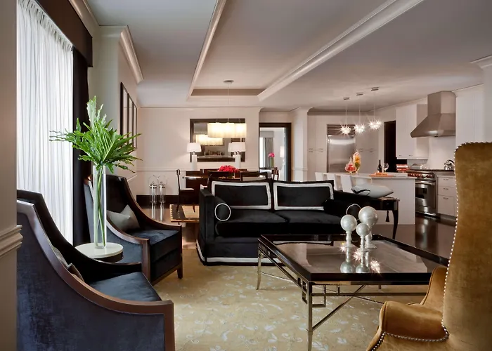 Best Tall Hotels for Chicago Skyline Views